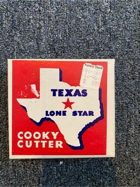 Texas Lone Star Cooky Cutter - Red/White